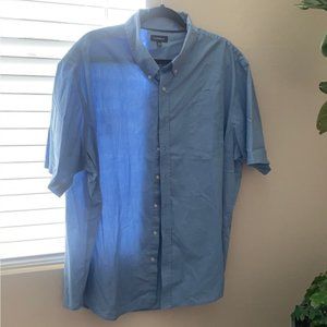 ✨Light blue striped button up Bundle & save 🤗